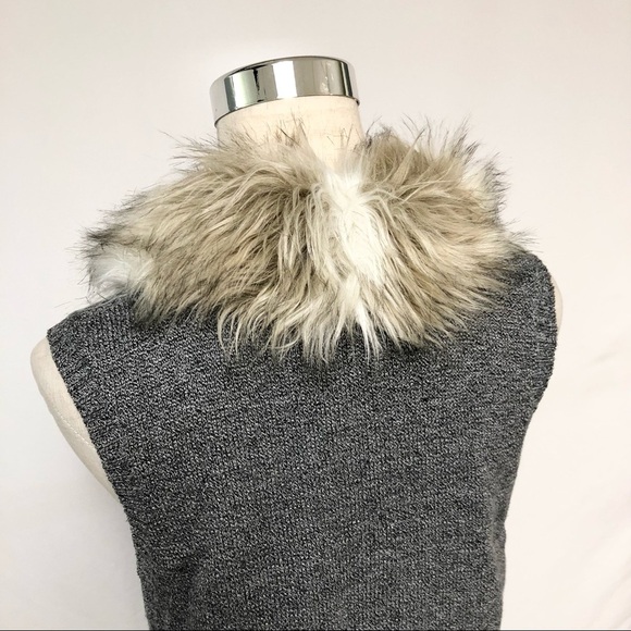 Skies Are Blue Faux Fur Vest Sz L - Picture 7 of 10